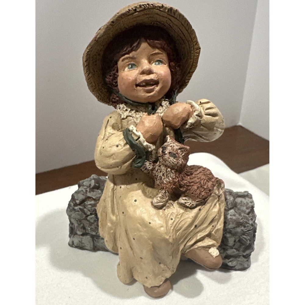 KELLI #1805 MISS MARTHA HOLCOMBE ALL GOD'S CHILDREN‎ FIGURINE SCULPTURE BOX